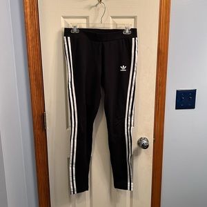 Adidas ankle length medium leggings -black